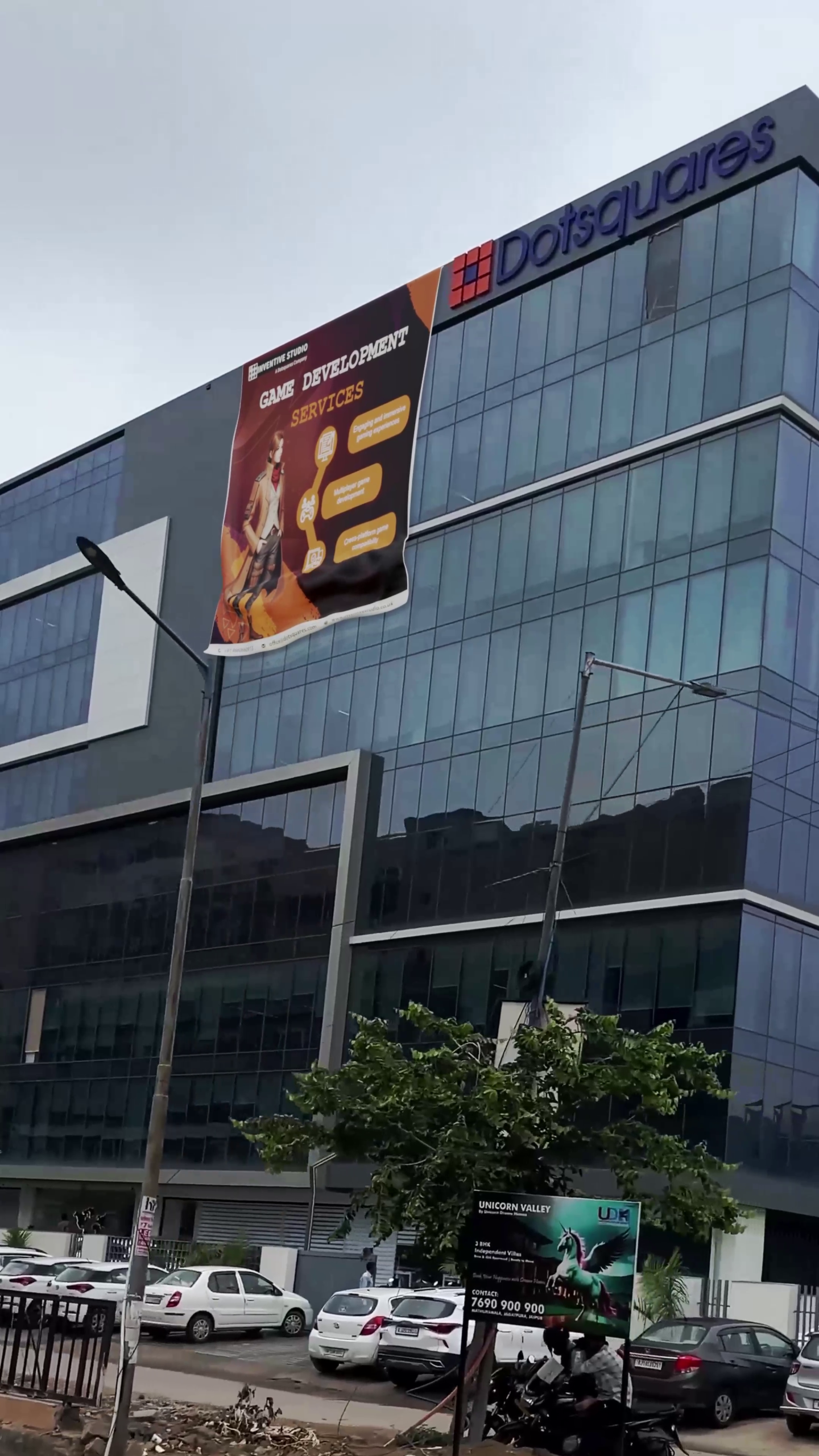 Dotsquares Office - Banner VFX